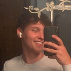 Meet your Posher, Dylan